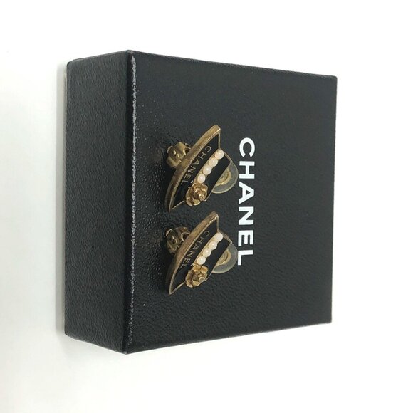 CHANEL Authentic Black Earrings - Picture 7 of 7
